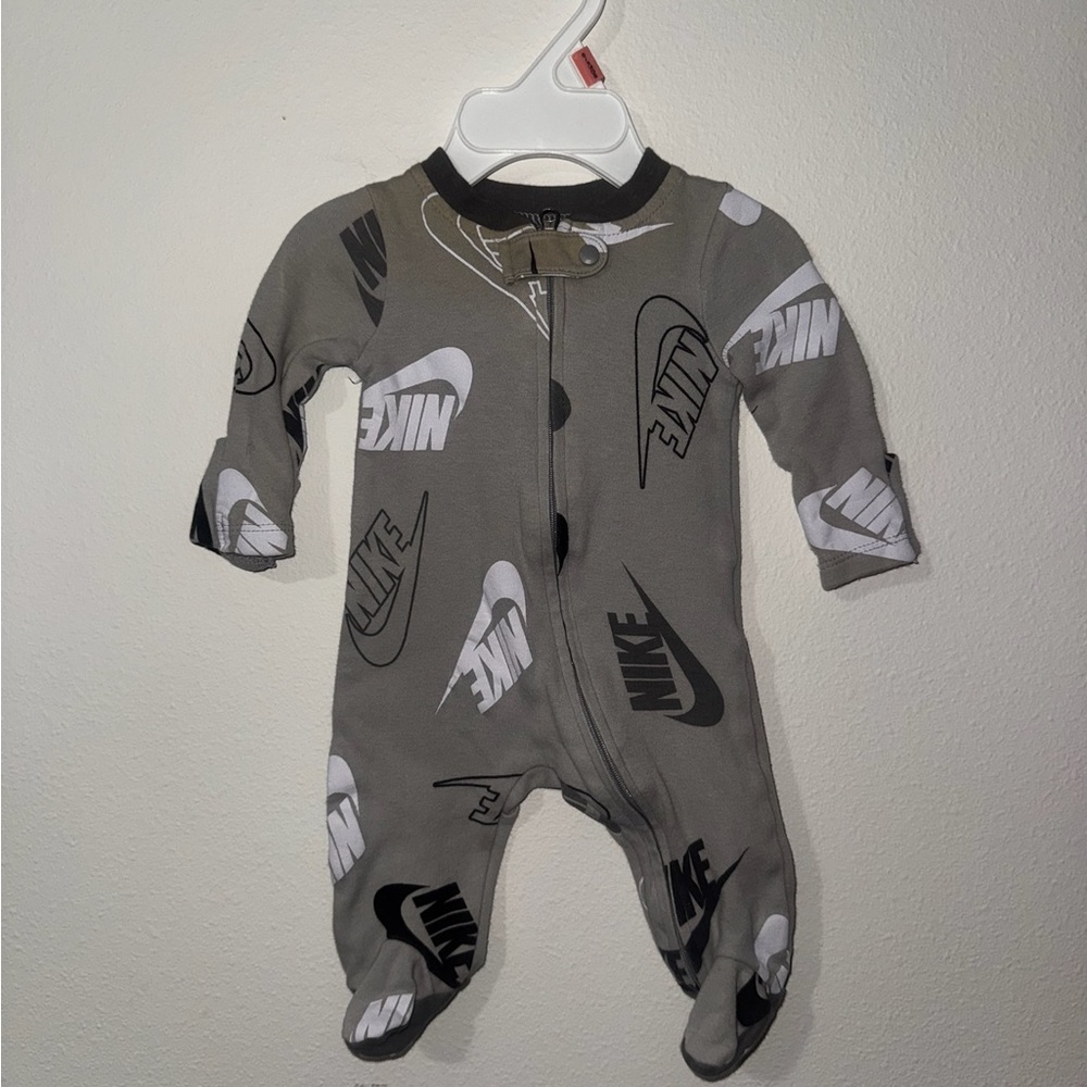 Nike Gray Kids One Piece Sleeper Newborn